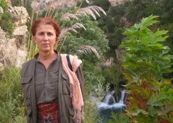 SERXWEBÛN BİR YAŞAM AKIŞIDIR, ONA AKMAK BOYNUMUZUN BORCU OLSUN