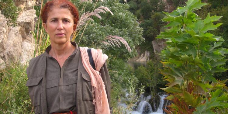 SERXWEBÛN BİR YAŞAM AKIŞIDIR, ONA AKMAK BOYNUMUZUN BORCU OLSUN