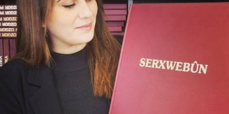 SERXWEBÛN HER AY HALKIMIZIN KAPISINI AÇAN BİLGİ HAZİNESİDİR