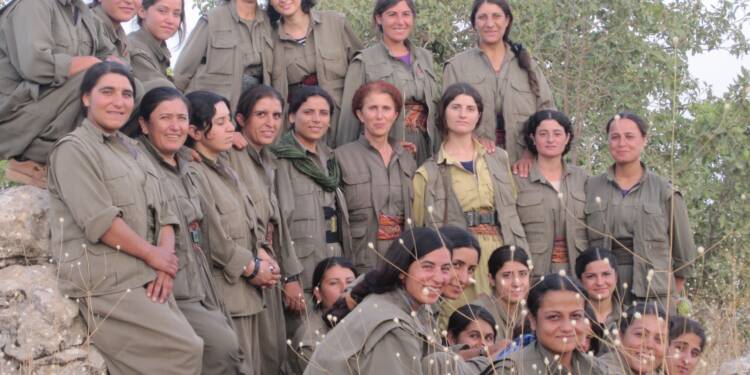 4 NİSAN KADINLARIN ÖZGÜR YAŞAMA DOĞUMUNUN MİLADIDIR