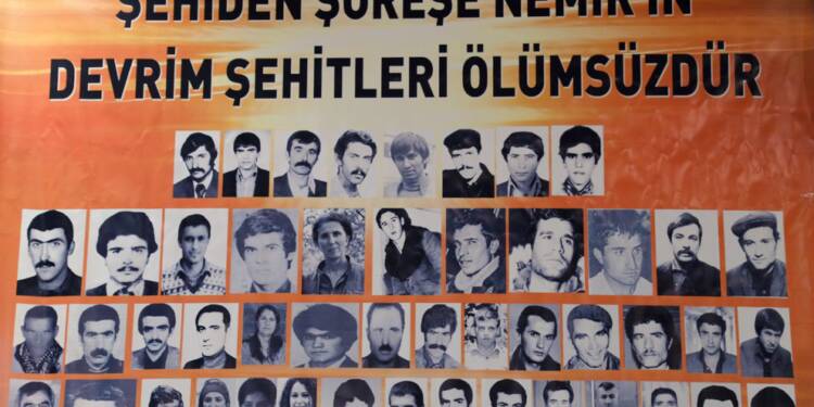 MAYIS ŞEHİTLERİ YOLUMUZU AYDINLATIYOR