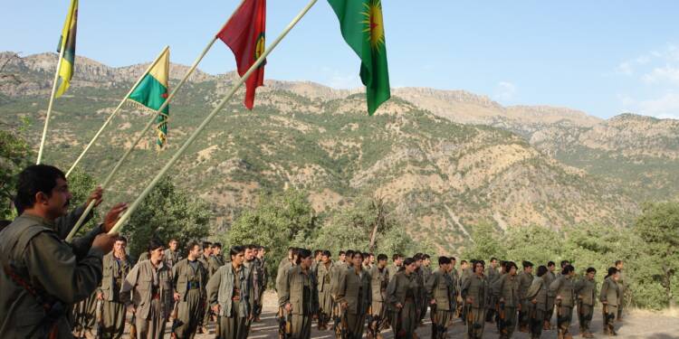 KÜRDİSTAN GENÇLİĞİ KAPİTALİZMDEN SONSUZ BOŞANARAK ÖZGÜRLEŞEBİLİR