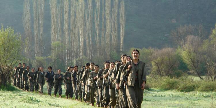 PKK VE ÖZGÜR KADIN ÇİZGİSİNİN GELİŞİMİ “JIN, JIYAN, AZADÎ” DEVRİMİNE DÖNÜŞMÜŞTÜR