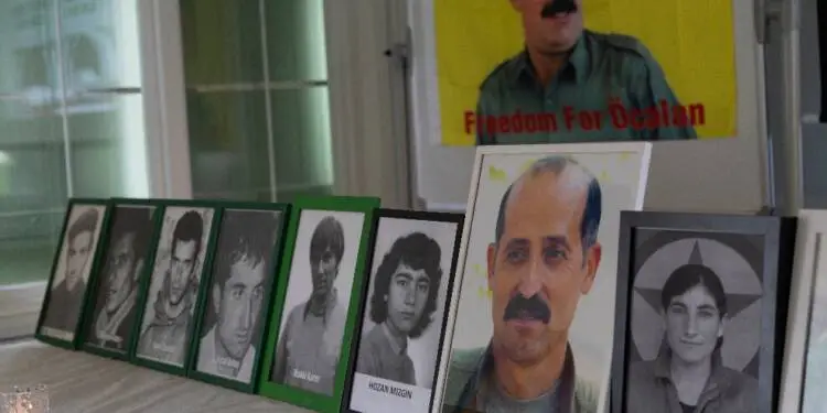 PKK’DE GERÇEKLEŞEN KAHRAMANLIK MAYIS KIZILLIĞINDA EVRENSEL DEVRİME DÖNÜŞÜYOR