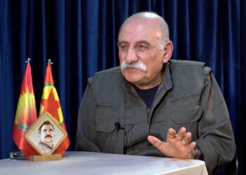 ÖZGÜR KÜRT VARLIĞI 9 EKİM 1998’DEN BU YANA ÖNDER APO’NUN FEDAİ DİRENİŞİ İLE SAĞLANIYOR